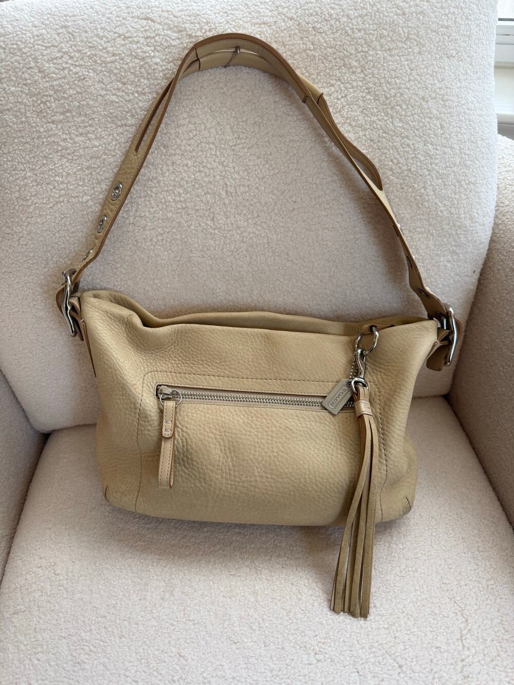Vintage Coach Tote Bag Women Beige Pebbled Leather Adjustable Shoulder Strap